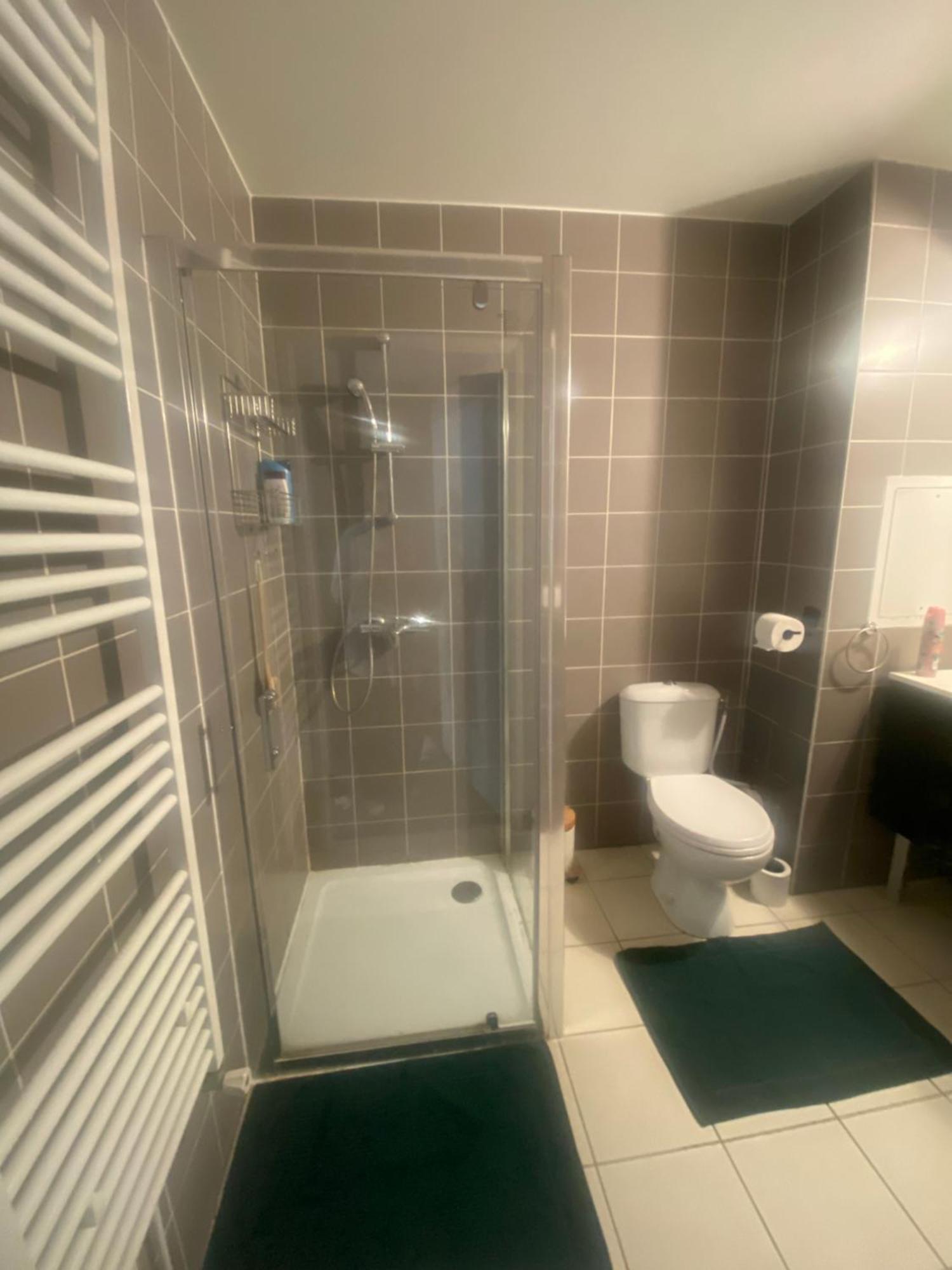 Chambre Privee Sdb Kitchenette Proche De Paris Saint-Ouen  Exterior foto